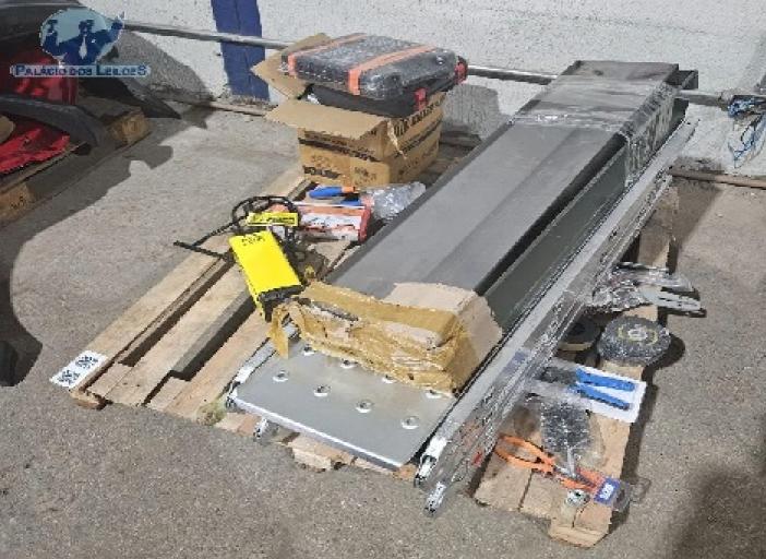 APROXIMADAMENTE 17 ITENS DE FERRAMENTAS