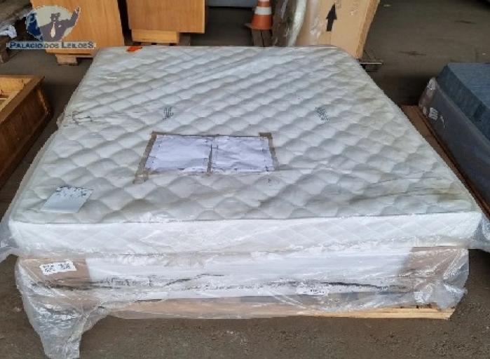 COLCHÃO E CAMA DE CASAL BAÚ