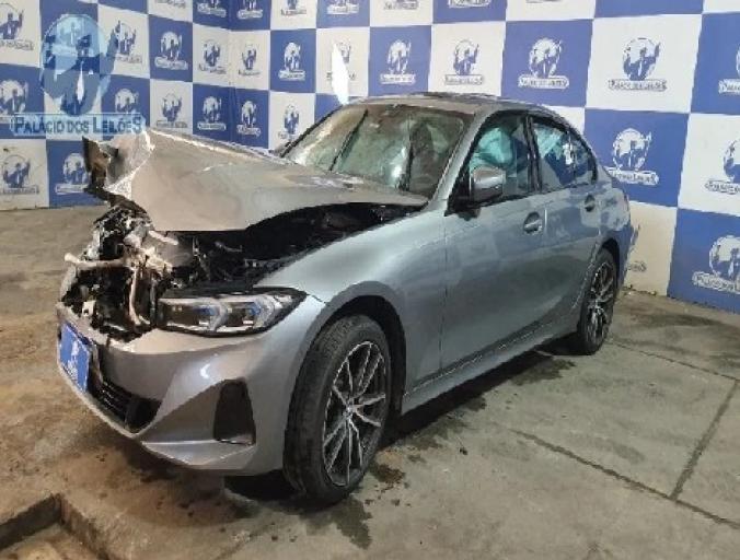 BMW 320I 22/23